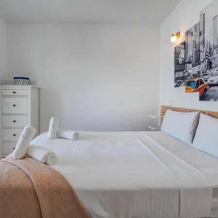 Arlene By Hello Homes