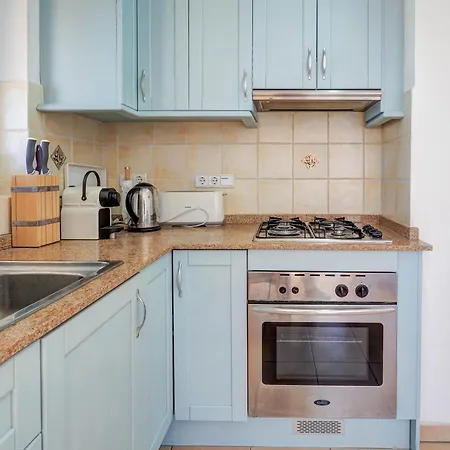 Arlene By Hello Homes *